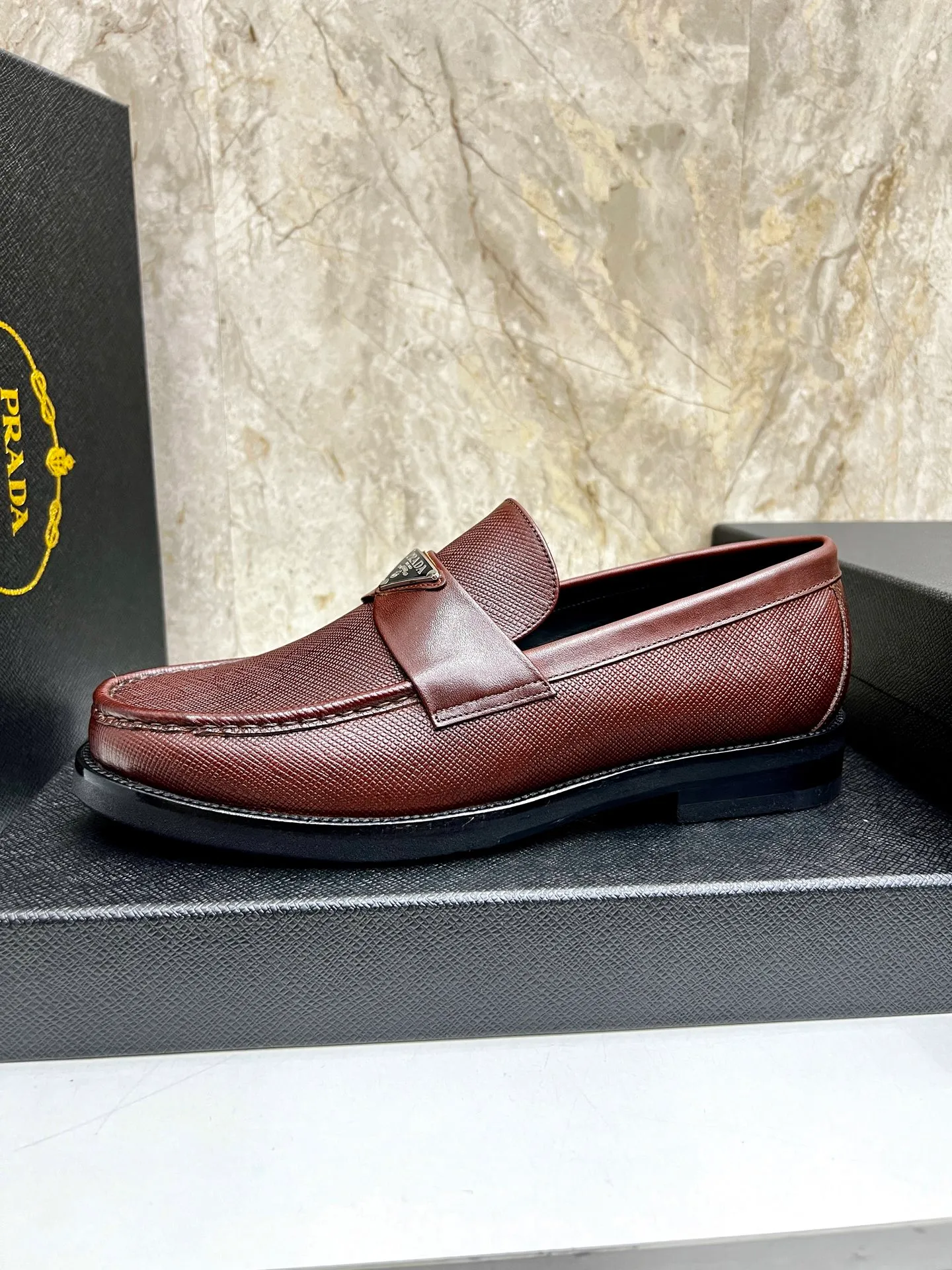 PRADA~ Size: 38-44 (customized 45/46 P: 💰880 P's original official website new high-end men's leather shoes, top-quality original replicas, made of imported open edge beads/calf leather, calf leather breathable lining, original leather outsole!
